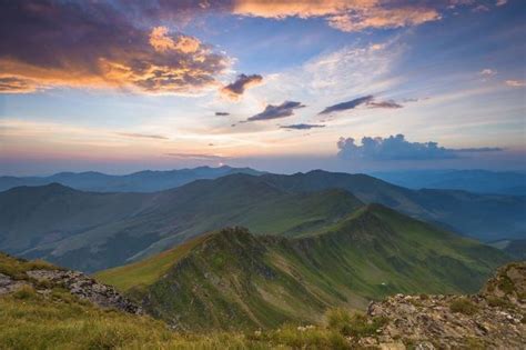 muntii rodnei cazare|Cabane din muntii Rodnei